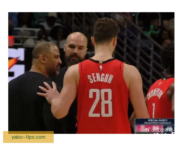 申京轰36分14板7助3断3帽火箭三杀鹈鹕勇士开拓者锁定附加赛